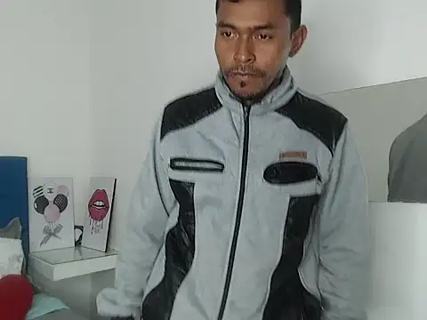 Snapshot of Adam_Morgan2 chatting on November 18, 2025, 3:56 am Adam Morgan2 online show from November 18, 2025, 3:56 am