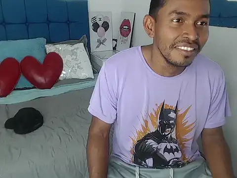 Snapshot of Adam_Morgan2 chatting on November 19, 2025, 3:28 am Adam Morgan2 online show from November 19, 2025, 3:28 am