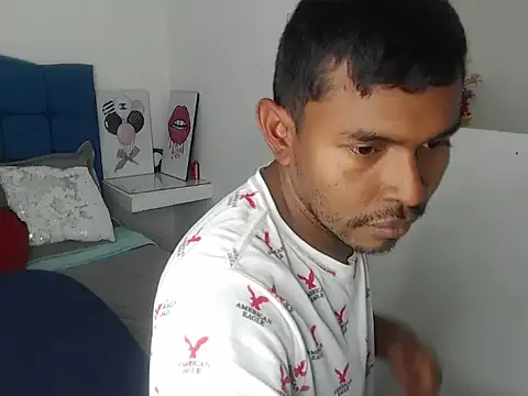 Snapshot of Adam_Morgan2 chatting on November 20, 2025, 3:07 am Adam Morgan2 online show from November 20, 2025, 3:07 am