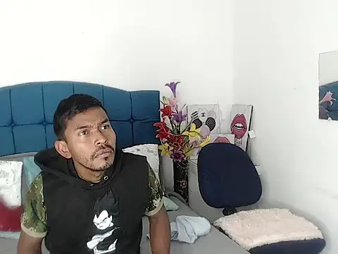 Snapshot of Adam_Morgan2 chatting on November 26, 2025, 4:02 am Adam Morgan2 online show from November 26, 2025, 4:02 am