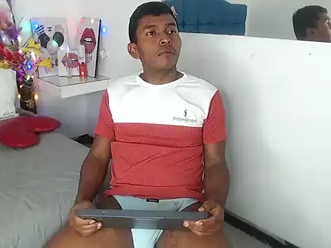 Snapshot of Adam_Morgan2 chatting on November 30, 2025, 7:45 am Adam Morgan2 online show from November 30, 2025, 7:45 am