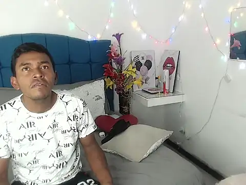 Snapshot of Adam_Morgan2 chatting on December 2, 2025, 4:18 am Adam Morgan2 online show from December 2, 2025, 4:18 am