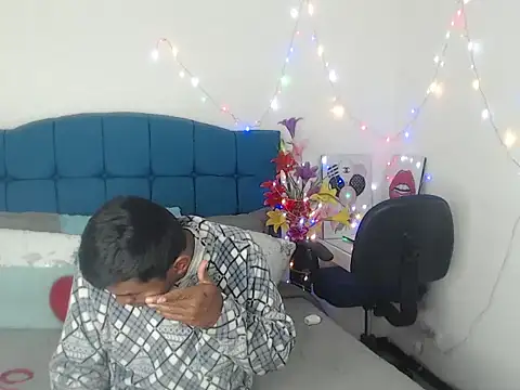 Snapshot of Adam_Morgan2 chatting on December 3, 2025, 5:15 am Adam Morgan2 online show from December 3, 2025, 5:15 am