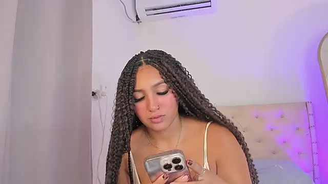 Snapshot of elzafuentes1 chatting on June 3, 2026, 6:24 pm elzafuentes1 online show from June 3, 2026, 6:24 pm