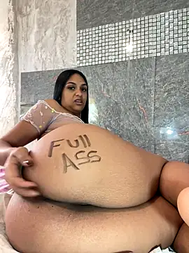 Snapshot of Messy-diana21 chatting on December 14, 2025, 6:34 pm Messy-diana21 online show from December 14, 2025, 6:34 pm