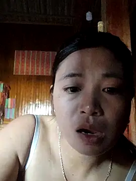 Snapshot of Angela-babyxx chatting on October 5, 2025, 12:20 am Angela-babyxx online show from October 5, 2025, 12:20 am