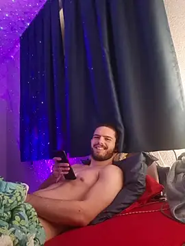 EyesNeverLies online show from February 1, 2026, 1:15 am