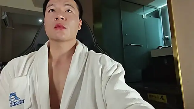 AAASuck online show from December 19, 2025, 2:13 pm