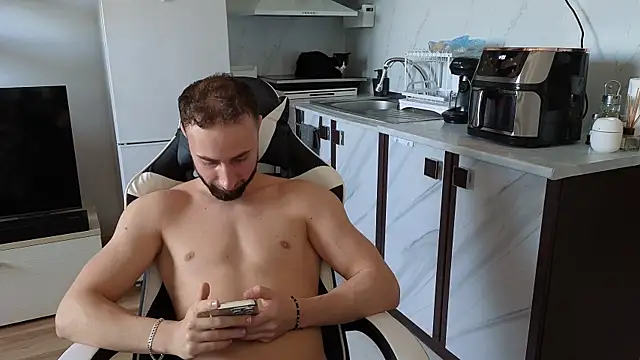 RyanStorm  online show from November 2, 2025, 11:23 am