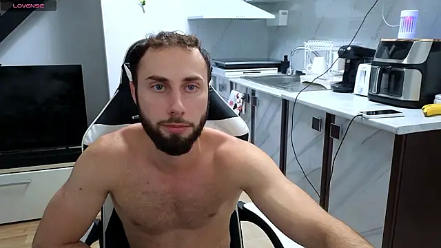 Snapshot of RyanStorm_ chatting on July 12, 2026, 6:43 pm RyanStorm online show from July 12, 2026, 6:43 pm