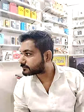 avi007p online show from September 18, 2025, 1:13 pm