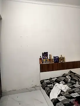 Sexy vernilla online show from October 7, 2025, 10:07 pm