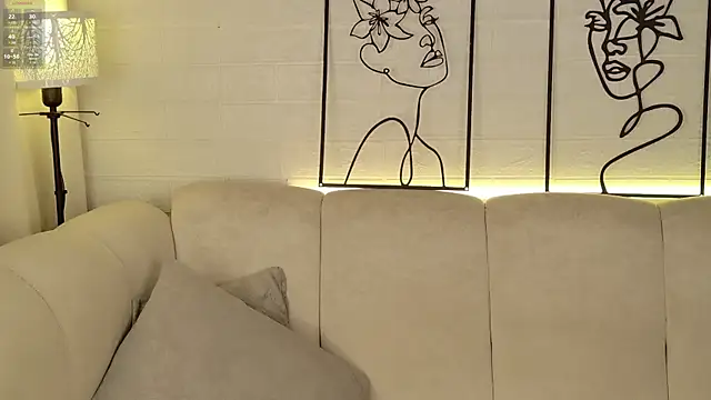 VioletBlacke  online show from January 16, 2026, 1:04 pm