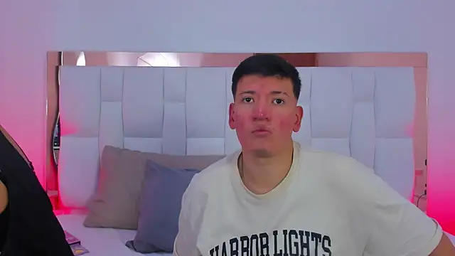 ZoeandEthan online show from September 26, 2025, 6:34 pm