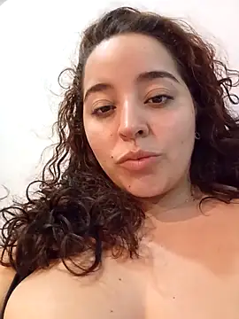 LoanaSantos online show from September 23, 2025, 4:04 am