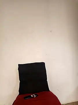 Liahdiaz  online show from January 15, 2026, 2:10 pm