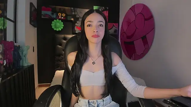 miIa bratz online show from February 19, 2026, 7:32 pm