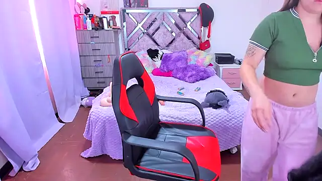 Luna Analya online show from January 7, 2026, 1:24 pm