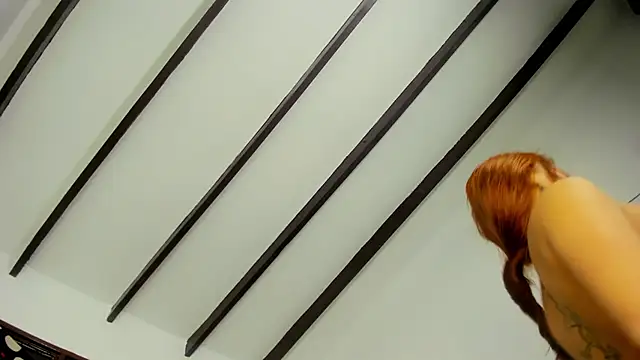 Rihanna hotx online show from December 17, 2025, 3:45 am