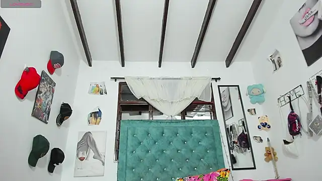 Rihanna hotx online show from February 11, 2026, 3:00 am