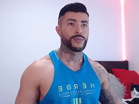 andrea de lucaa online show from November 6, 2025, 11:15 pm