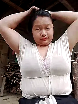 girl-babi online show from April 19, 2026, 2:33 am