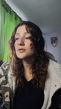 lindasyt online show from October 14, 2025, 3:46 pm