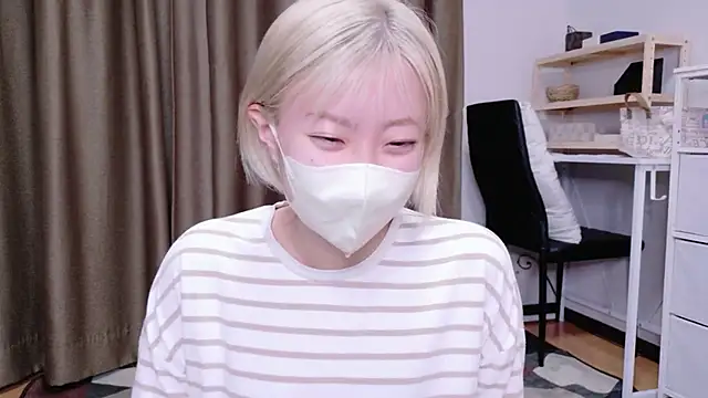 Nana  ch online show from February 16, 2026, 9:44 pm