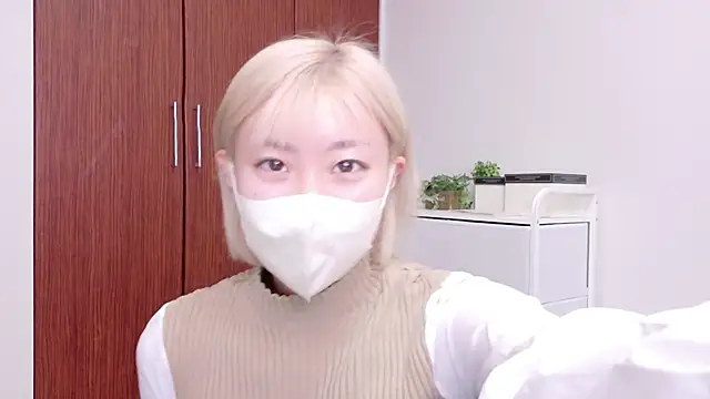 Snapshot of Nana__ch chatting on March 25, 2026, 9:43 pm Nana ch online show from March 25, 2026, 9:43 pm