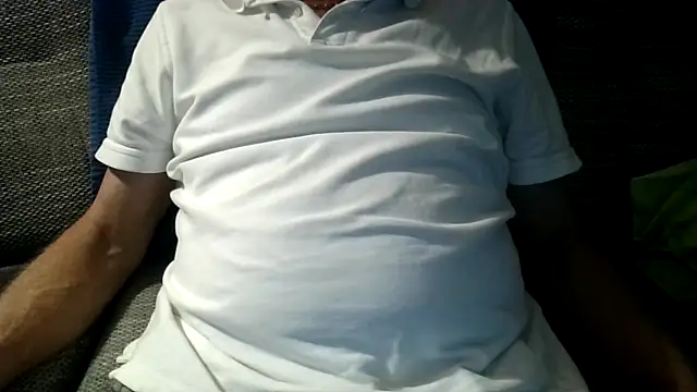 velikifant7 online show from December 17, 2025, 5:19 pm