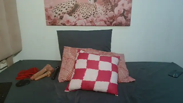 GorillaGripCunt77 online show from February 3, 2026, 6:22 am