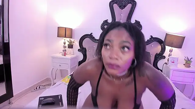  analyy  online show from November 1, 2025, 8:33 pm