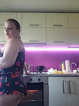 PalomaDesireee online show from April 25, 2026, 4:04 pm