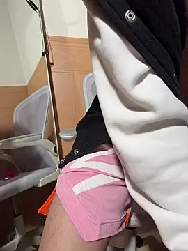 XTTX49 online show from February 11, 2026, 12:54 pm