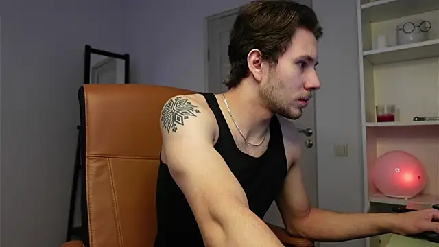 Ethan Fyre online show from October 25, 2025, 11:51 am