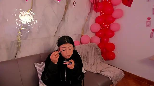 Tiffany Nm online show from February 19, 2026, 1:07 pm