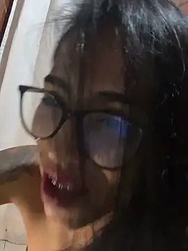 Emma  cumlovee online show from March 1, 2026, 4:14 am