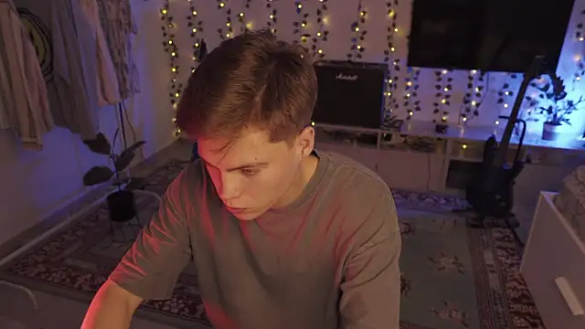 RusBradPitt online show from September 24, 2025, 10:18 am