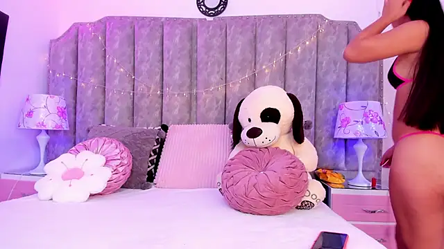 ZoeyGrant online show from September 11, 2025, 2:06 pm