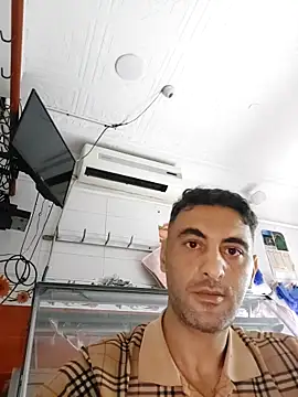 mahdiDido online show from October 19, 2025, 8:20 pm