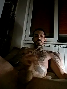 Snapshot of Robe420 chatting on June 15, 2026, 2:14 am Robe420 online show from June 15, 2026, 2:14 am