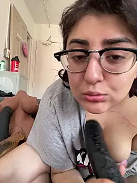 inked nekoo online show from April 22, 2026, 6:20 pm