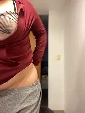 Tokio Sakura online show from November 26, 2025, 9:16 pm