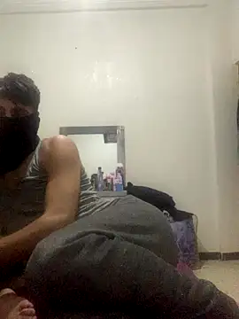 Snapshot of 3Omar45 chatting on November 19, 2025, 10:10 pm 3Omar45 online show from November 19, 2025, 10:10 pm