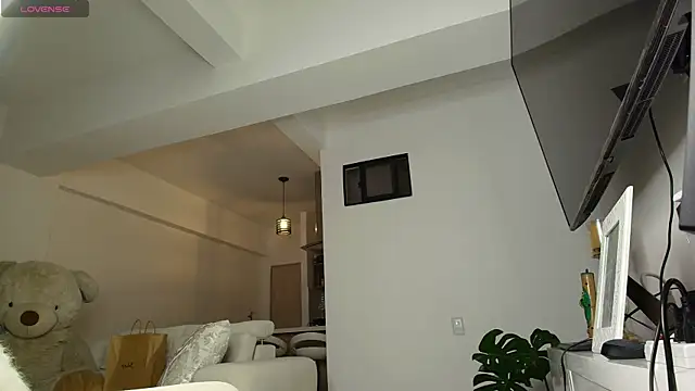 brunothompson3 online show from November 16, 2025, 12:38 am