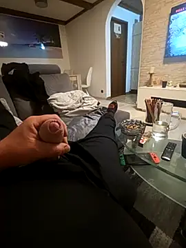 bigdicksklave online show from April 10, 2026, 8:24 pm