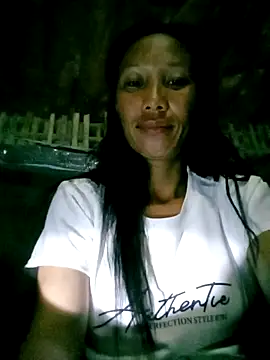 Lisa pusy online show from September 10, 2025, 9:26 pm