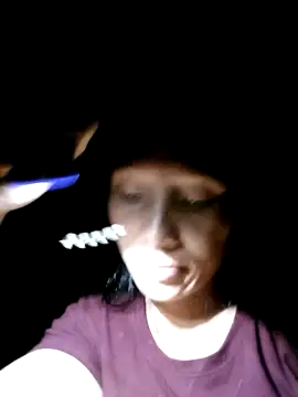 Lisa pusy online show from October 4, 2025, 9:46 pm