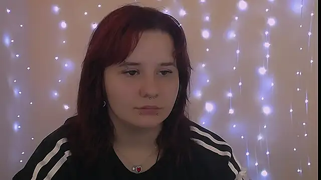 Snapshot of Mina_sky_ chatting on October 13, 2025, 9:53 am Mina sky  online show from October 13, 2025, 9:53 am