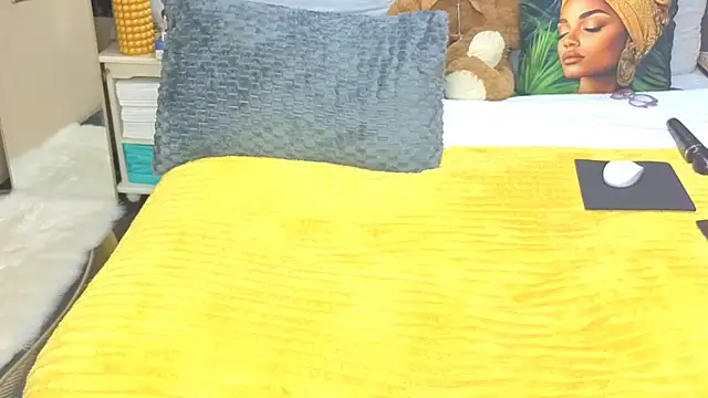 CaramelNatashaxx online show from April 16, 2026, 10:23 pm